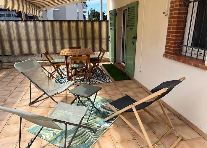 2 Pieces, Terrasse 30m2 昂蒂布